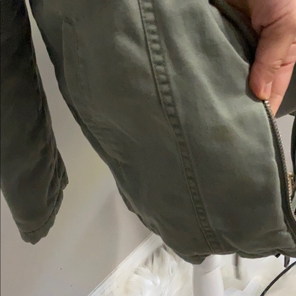 Volcom jacket - Picture 5 of 8